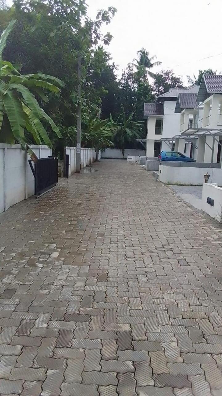 Fully Furnished 3Bhk 2 Floor Villa Ангамали Экстерьер фото